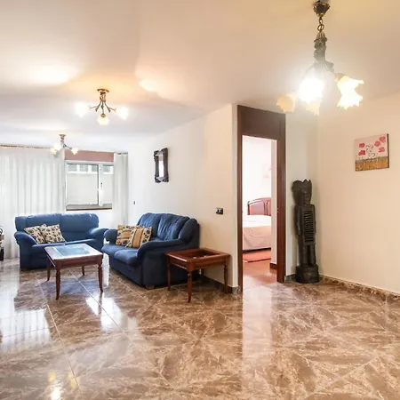 Avines Apartment *